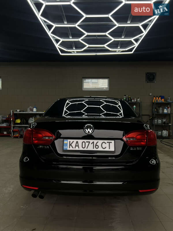 Седан Volkswagen Jetta 2011 в Кропивницькому