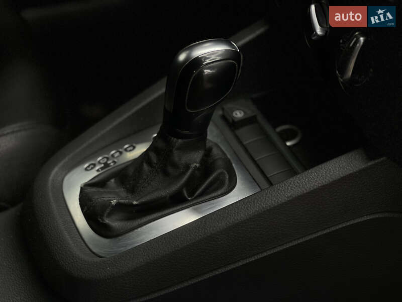 Седан Volkswagen Jetta 2011 в Кропивницькому