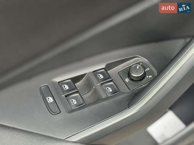 Седан Volkswagen Jetta 2018 в Киеве