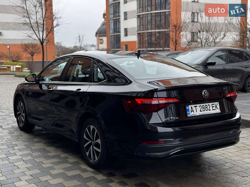 Седан Volkswagen Jetta 2022 в Ивано-Франковске