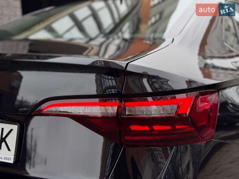 Седан Volkswagen Jetta 2022 в Ивано-Франковске