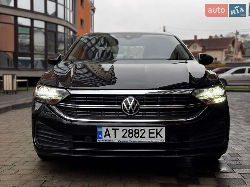 Седан Volkswagen Jetta 2022 в Ивано-Франковске