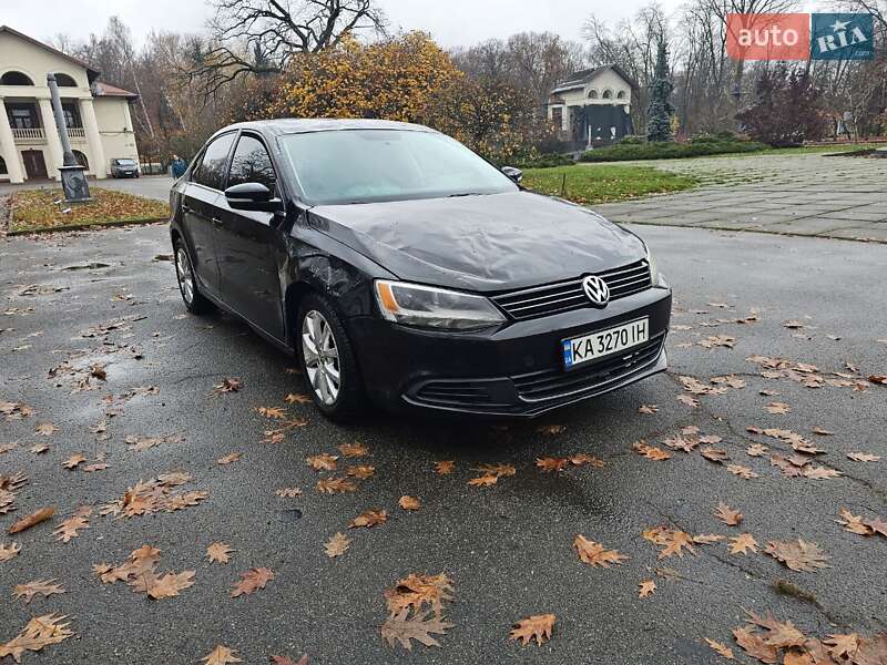 Седан Volkswagen Jetta 2013 в Києві