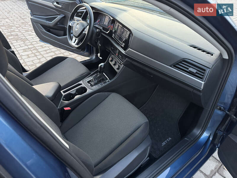 Седан Volkswagen Jetta 2018 в Ковелі