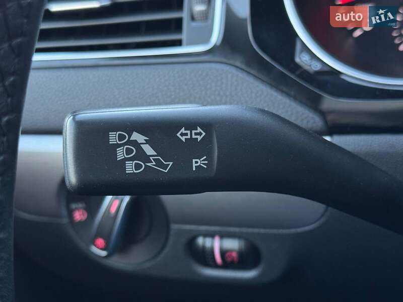 Седан Volkswagen Jetta 2017 в Ровно фото 38 Седан Volkswagen Jetta 2017 в Ровно