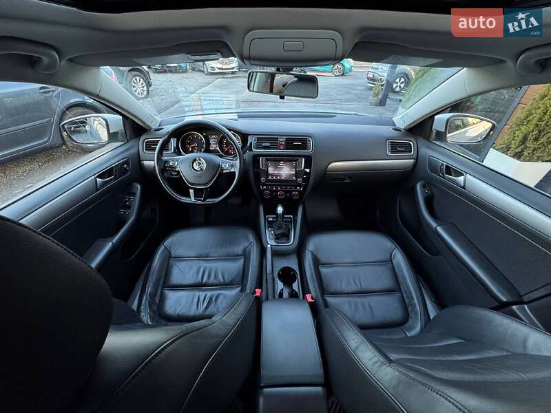 Седан Volkswagen Jetta 2017 в Ровно фото 56 Седан Volkswagen Jetta 2017 в Ровно