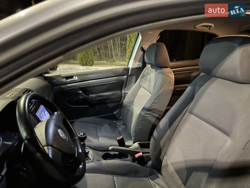 Седан Volkswagen Jetta 2008 в Хмельницком