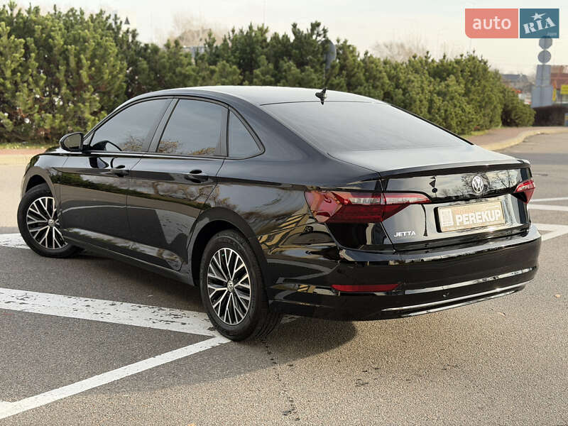Седан Volkswagen Jetta 2021 в Києві