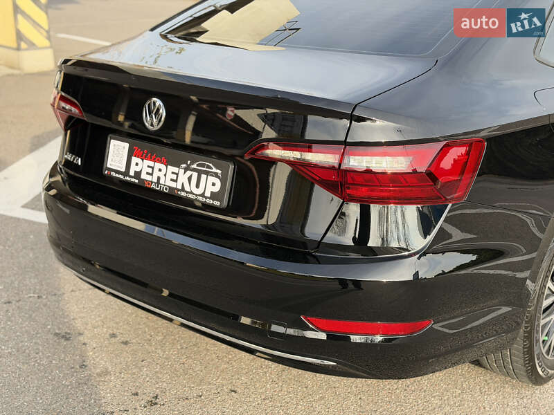 Седан Volkswagen Jetta 2021 в Києві