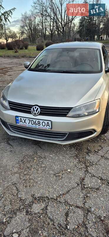 Седан Volkswagen Jetta 2012 в Харкові