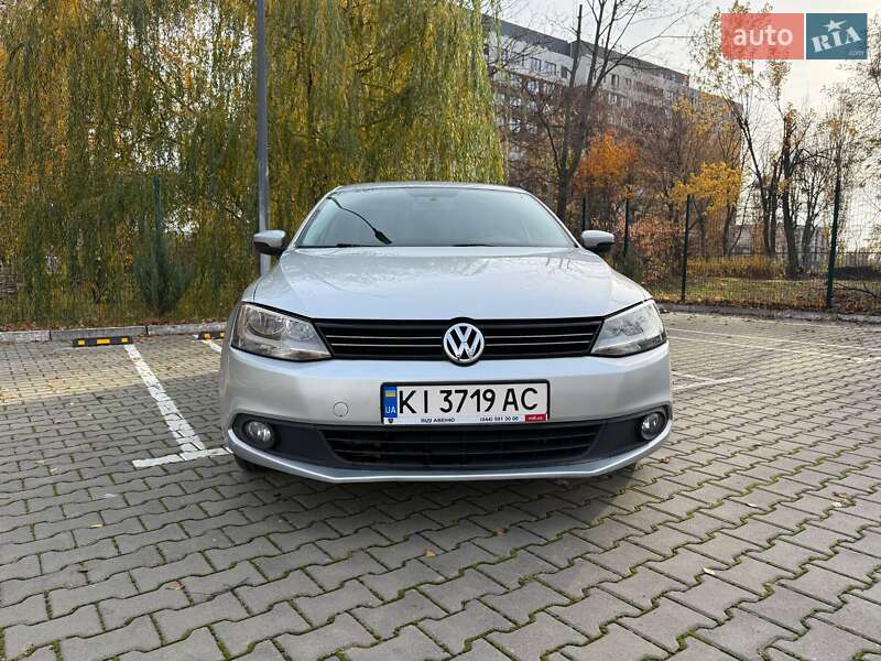 Седан Volkswagen Jetta 2011 в Киеве фото 13 Седан Volkswagen Jetta 2011 в Киеве