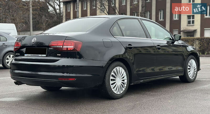 Седан Volkswagen Jetta 2017 в Дніпрі