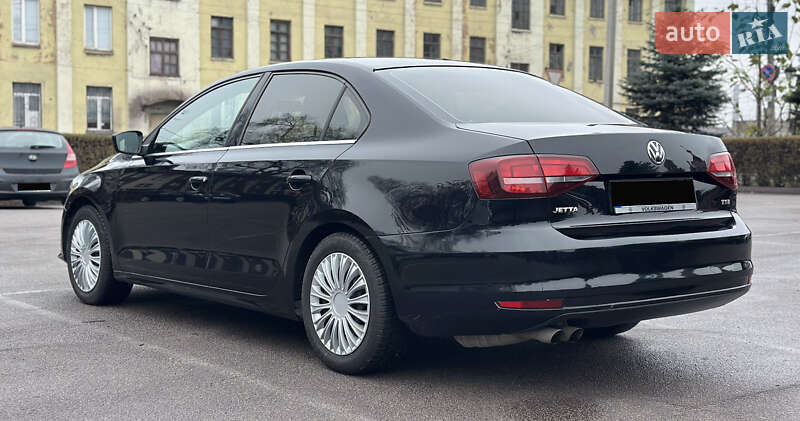 Седан Volkswagen Jetta 2017 в Дніпрі