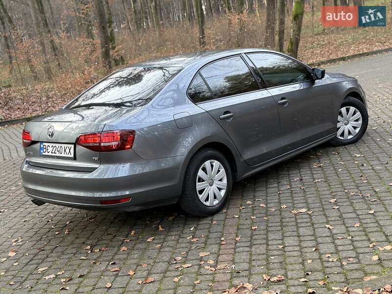 Седан Volkswagen Jetta 2015 в Львове фото 34 Седан Volkswagen Jetta 2015 в Львове