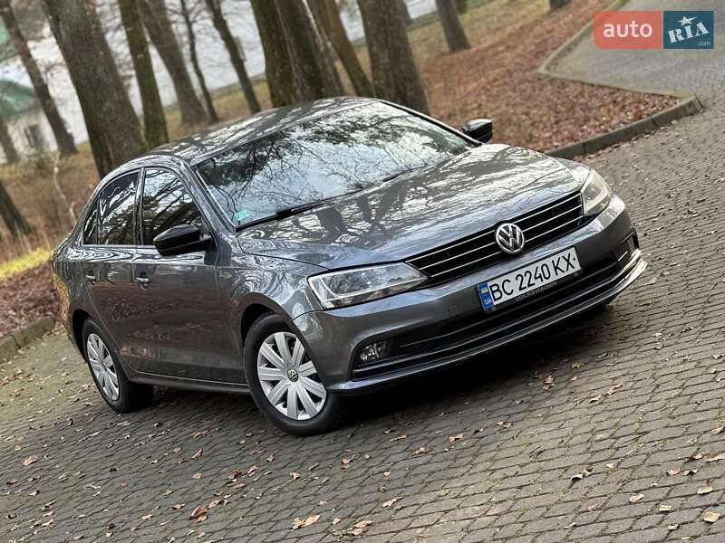 Седан Volkswagen Jetta 2015 в Львове фото 70 Седан Volkswagen Jetta 2015 в Львове