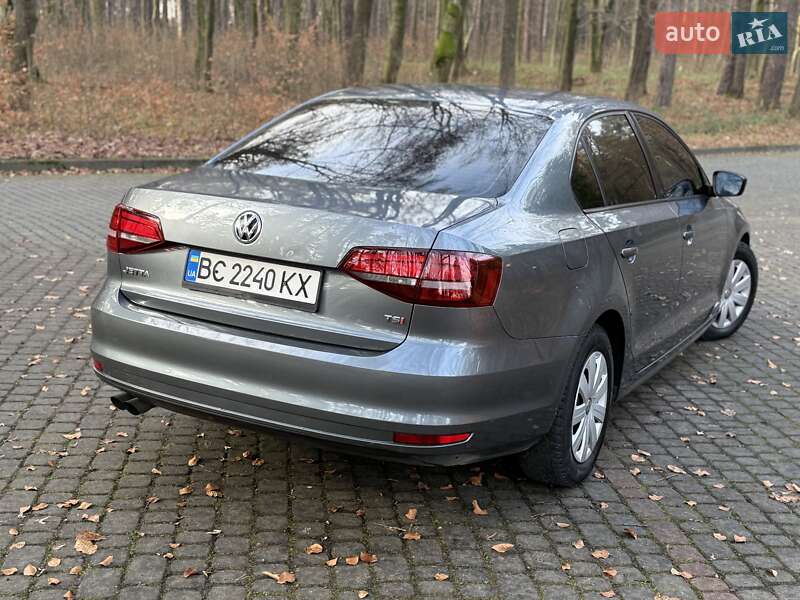 Седан Volkswagen Jetta 2015 в Львове фото 82 Седан Volkswagen Jetta 2015 в Львове