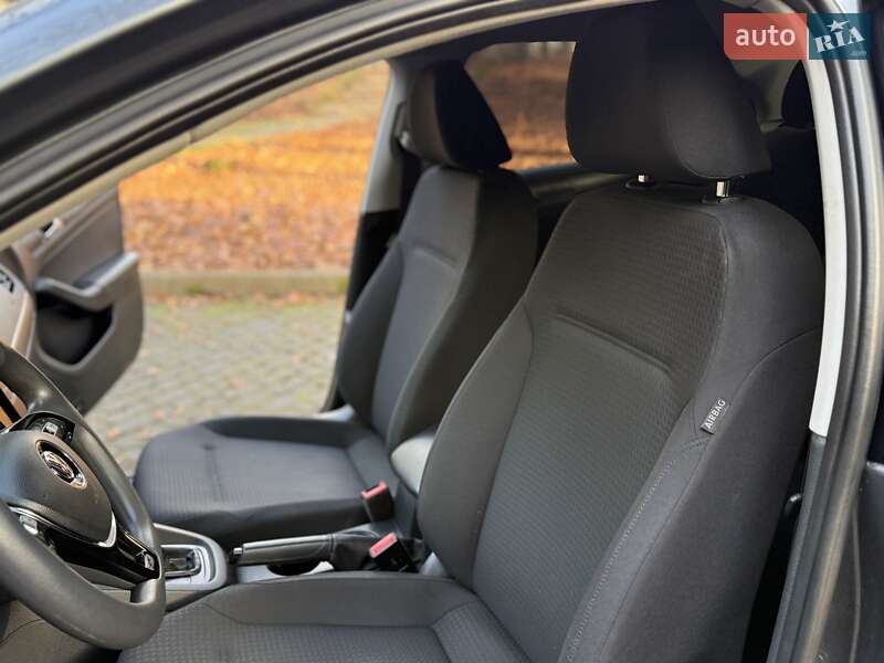 Седан Volkswagen Jetta 2015 в Львове фото 91 Седан Volkswagen Jetta 2015 в Львове