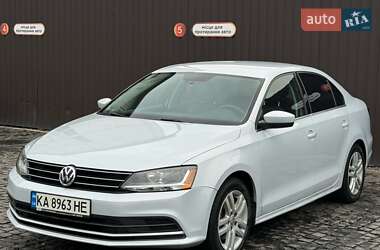 Седан Volkswagen Jetta 2016 в Киеве