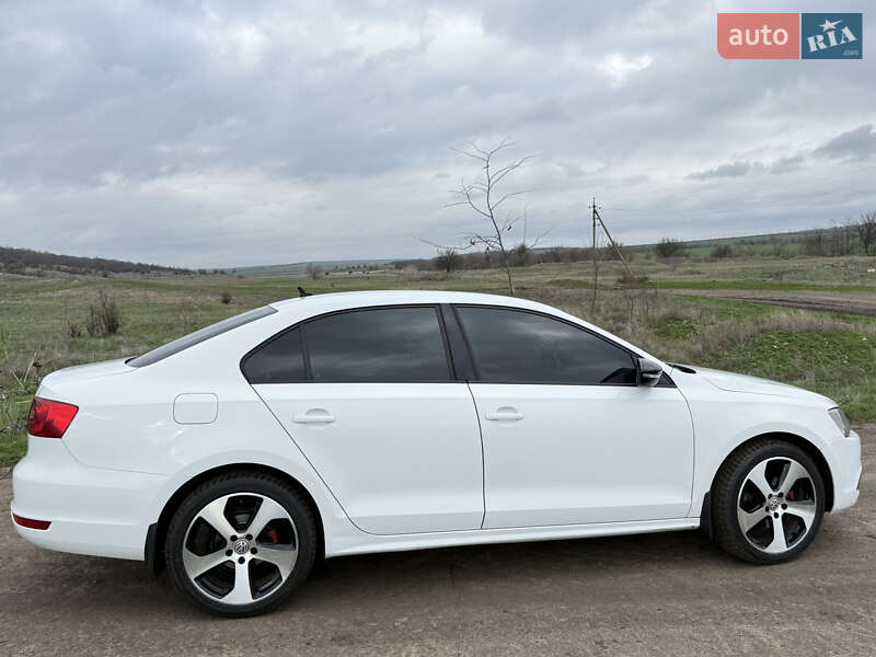 Седан Volkswagen Jetta 2014 в Веселиновому