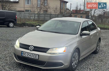 Седан Volkswagen Jetta 2012 в Хмельницком