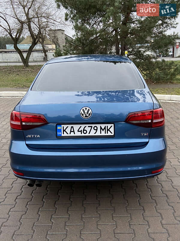 Седан Volkswagen Jetta 2017 в Киеве