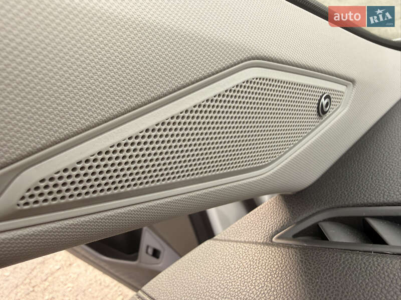 Седан Volkswagen Jetta 2018 в Дніпрі