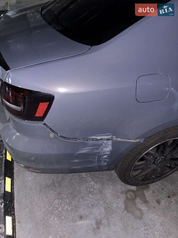 Седан Volkswagen Jetta 2015 в Одессе