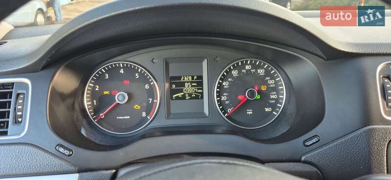 Седан Volkswagen Jetta 2014 в Запоріжжі