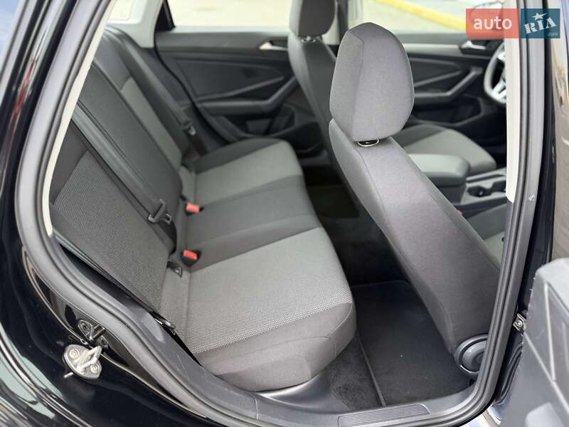 Седан Volkswagen Jetta 2019 в Одесі