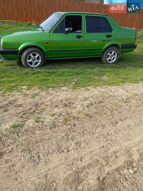 Седан Volkswagen Jetta 1985 в Чернівцях