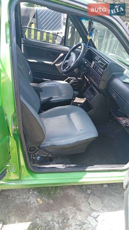 Седан Volkswagen Jetta 1985 в Чернівцях