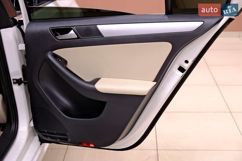 Седан Volkswagen Jetta 2012 в Одессе фото 33 Седан Volkswagen Jetta 2012 в Одессе