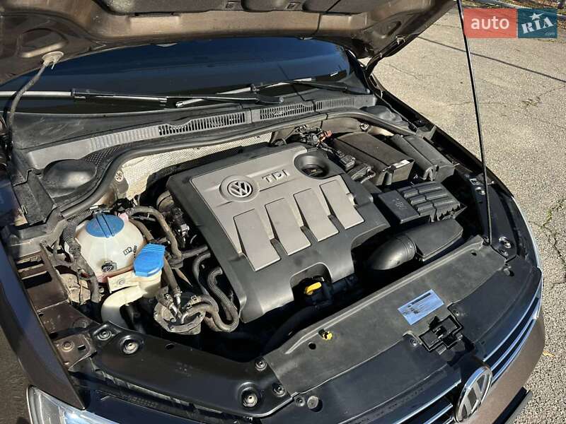 Седан Volkswagen Jetta 2016 в Гайвороні