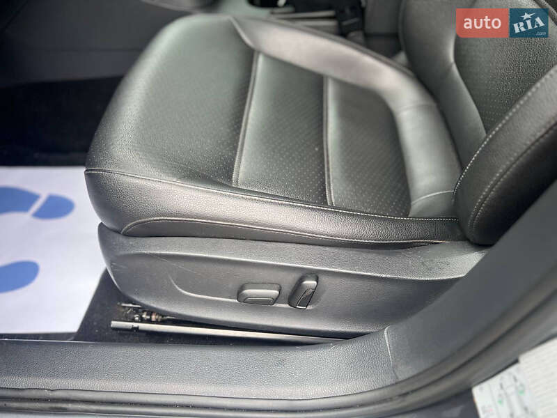 Седан Volkswagen Jetta 2017 в Харькове