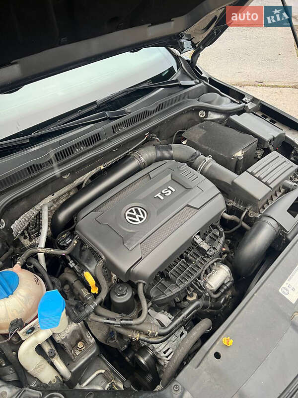 Седан Volkswagen Jetta 2017 в Харькове