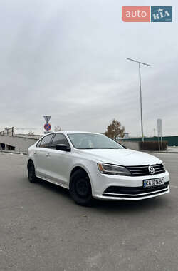 Седан Volkswagen Jetta 2015 в Киеве