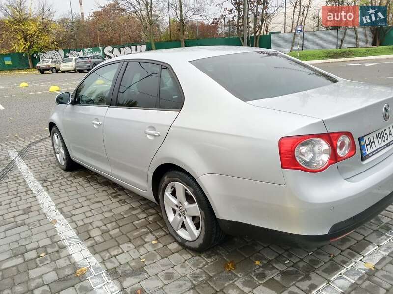 Седан Volkswagen Jetta 2009 в Одессе