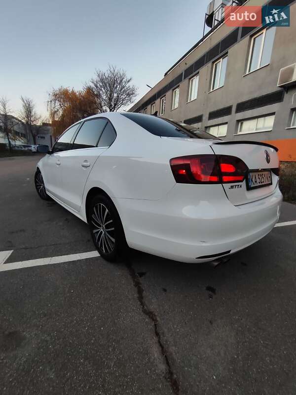Седан Volkswagen Jetta 2012 в Кропивницькому