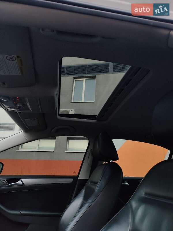 Седан Volkswagen Jetta 2012 в Кропивницькому