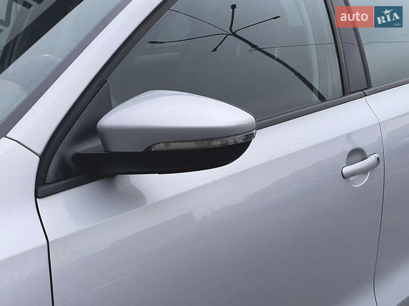 Седан Volkswagen Jetta 2012 в Киеве