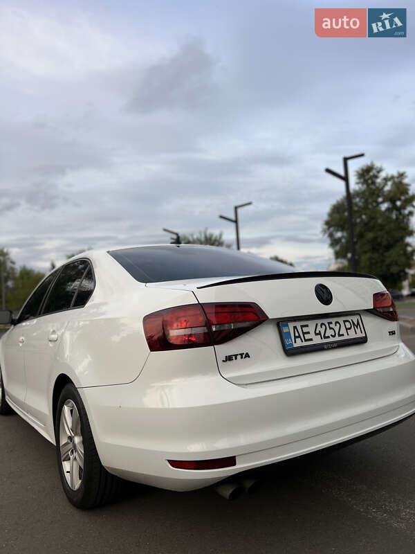 Седан Volkswagen Jetta 2016 в Нетешине