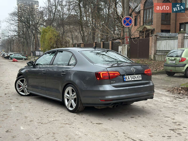 Седан Volkswagen Jetta 2017 в Києві