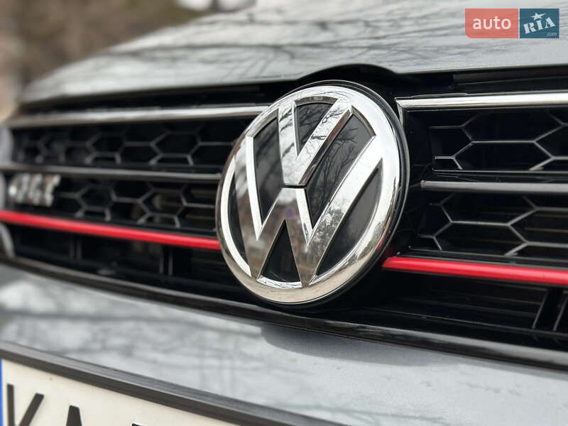 Седан Volkswagen Jetta 2017 в Києві