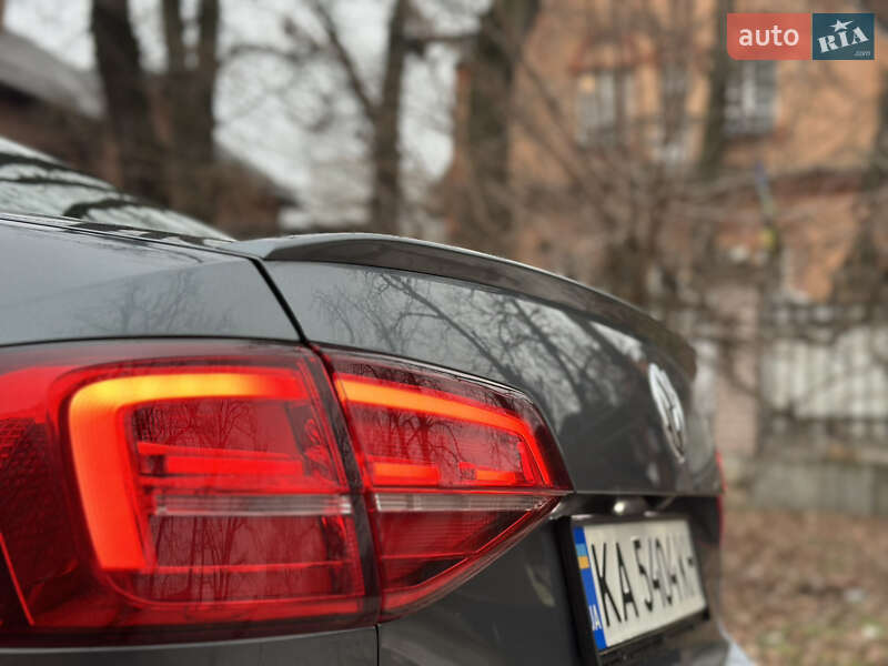 Седан Volkswagen Jetta 2017 в Києві