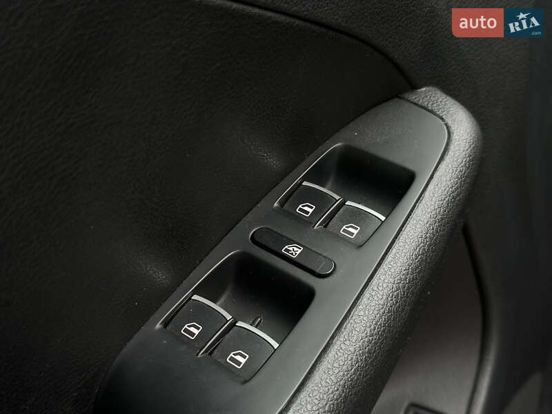 Седан Volkswagen Jetta 2017 в Києві