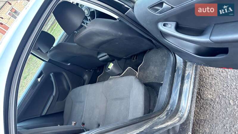 Седан Volkswagen Jetta 2014 в Лозовій