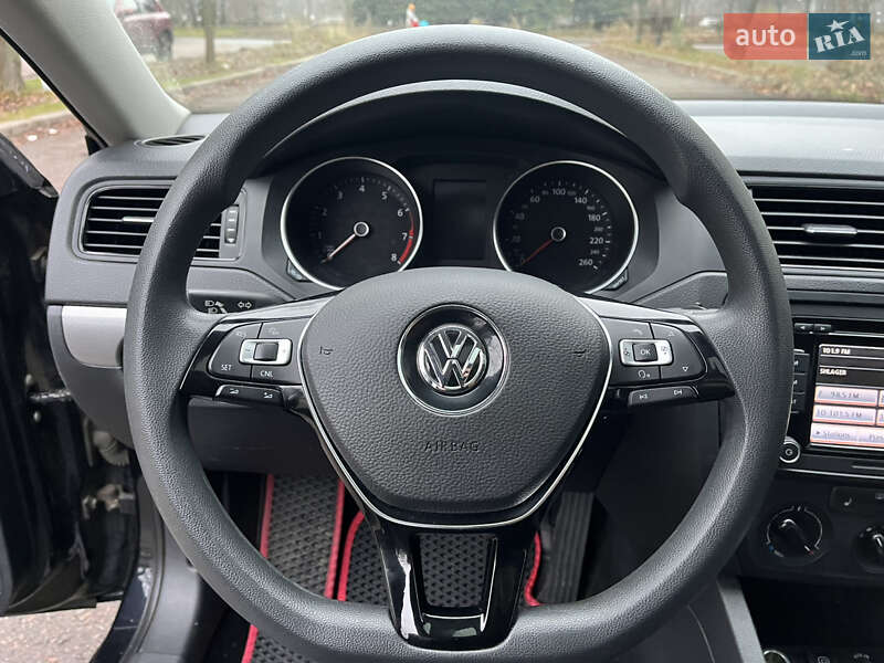 Седан Volkswagen Jetta 2014 в Киеве