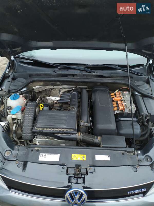 Седан Volkswagen Jetta 2013 в Тараще фото 10 Седан Volkswagen Jetta 2013 в Тараще