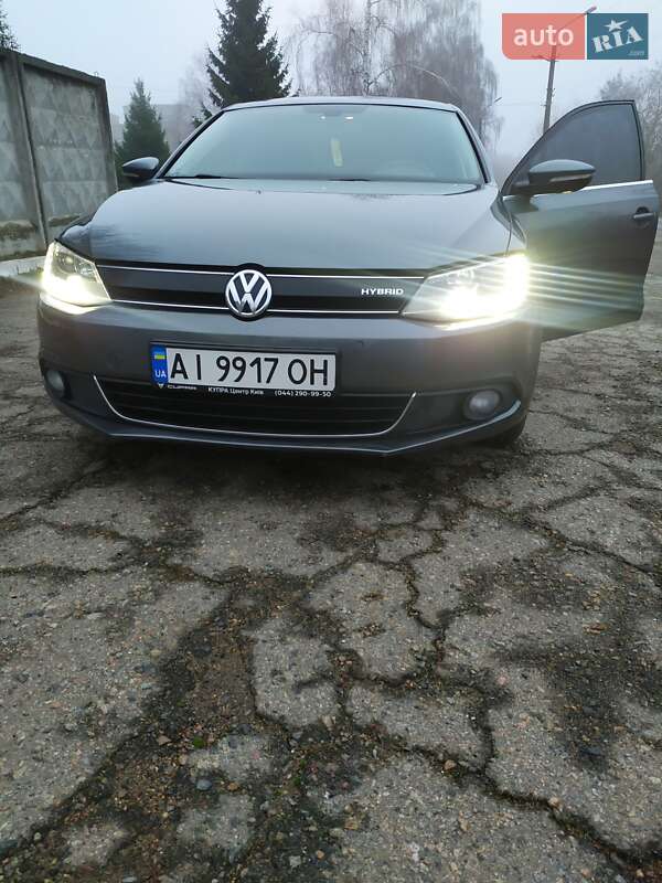 Седан Volkswagen Jetta 2013 в Тараще фото 23 Седан Volkswagen Jetta 2013 в Тараще