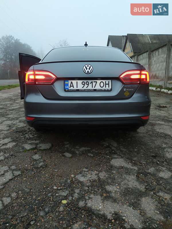 Седан Volkswagen Jetta 2013 в Тараще фото 22 Седан Volkswagen Jetta 2013 в Тараще